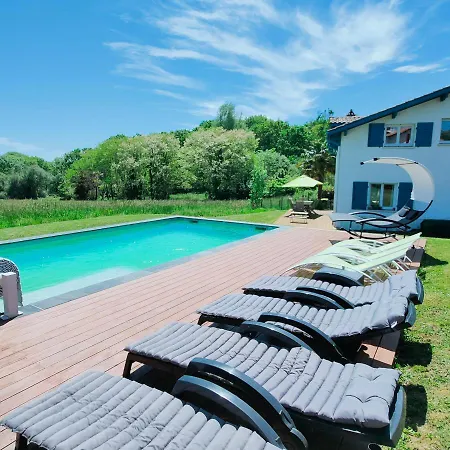 Feriehus 10pers Piscine Terrasse Barbecue Parking Arbonne